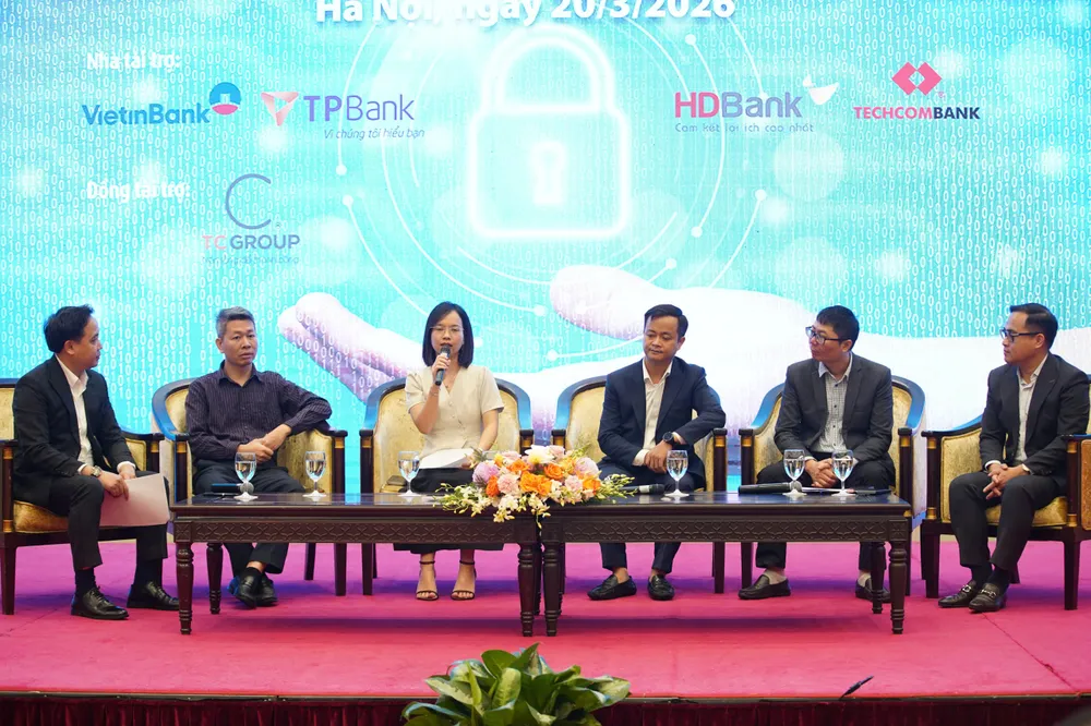 Anh hoi thao DLCN 6.jpg