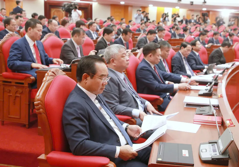 Anh khai mac HN TW hai 17.jpg