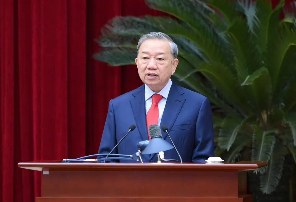 Anh khai mac HN TW hai 2.jpg