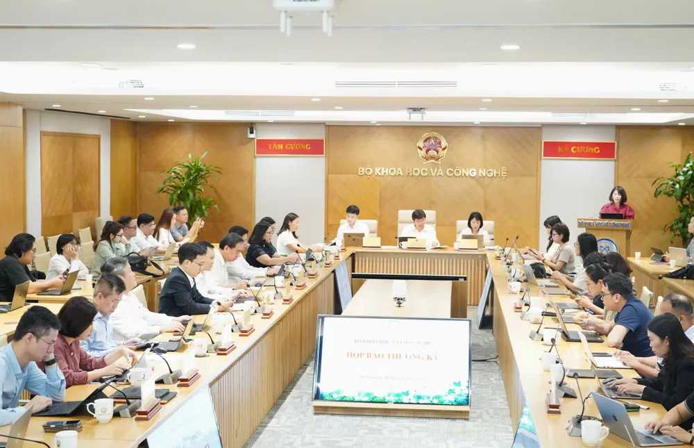 Quang anh hop Bao Bo KHCN 1.jpg