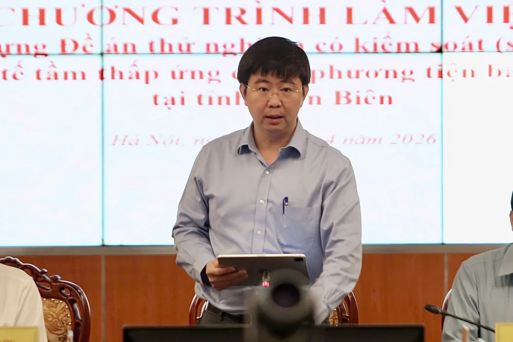 Hop de an kinh te tam thap 2.jpg