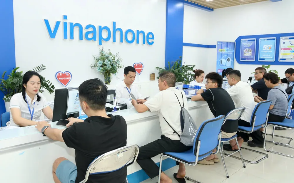VinaPhone sẵn sàng hỗ trợ khách hàng xác thực thông tin thuê bao.JPG
