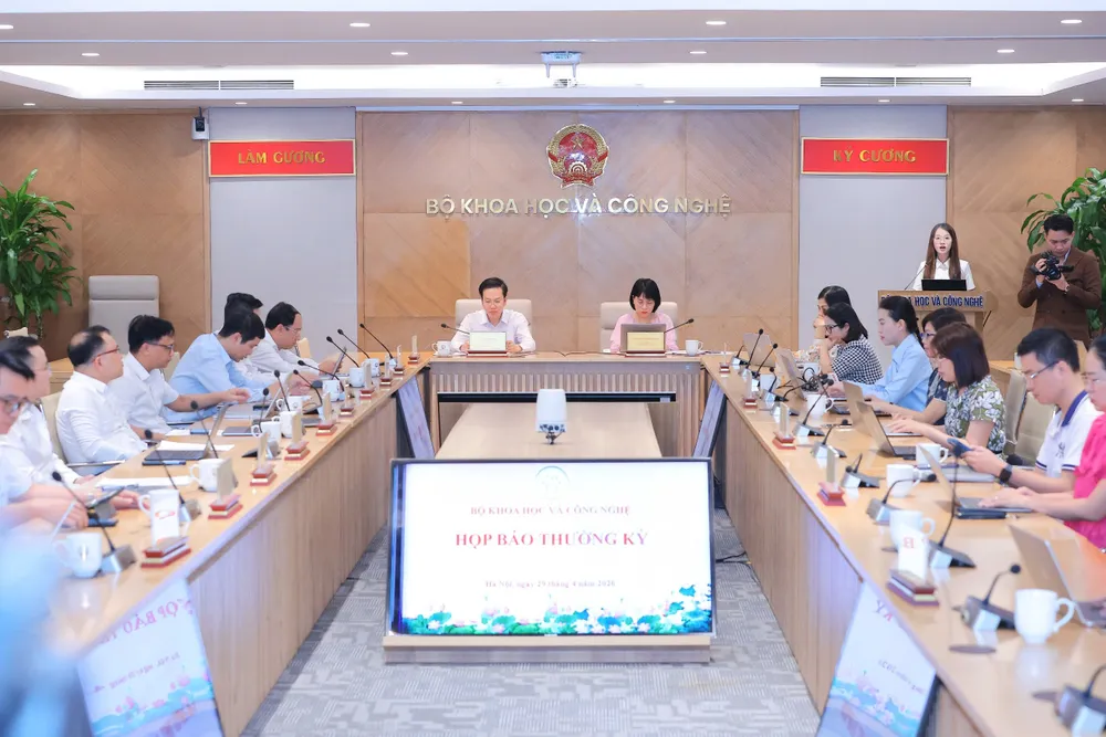 Quang canh hop bao Bo KHCN.jpg