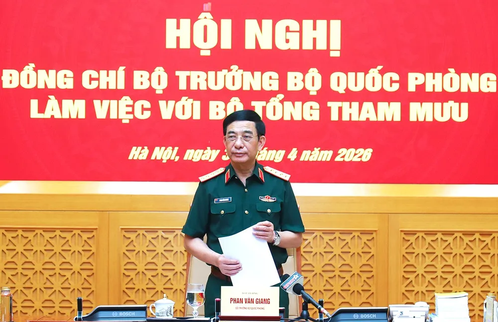 Anh Bo Quoc phong 2.jpg