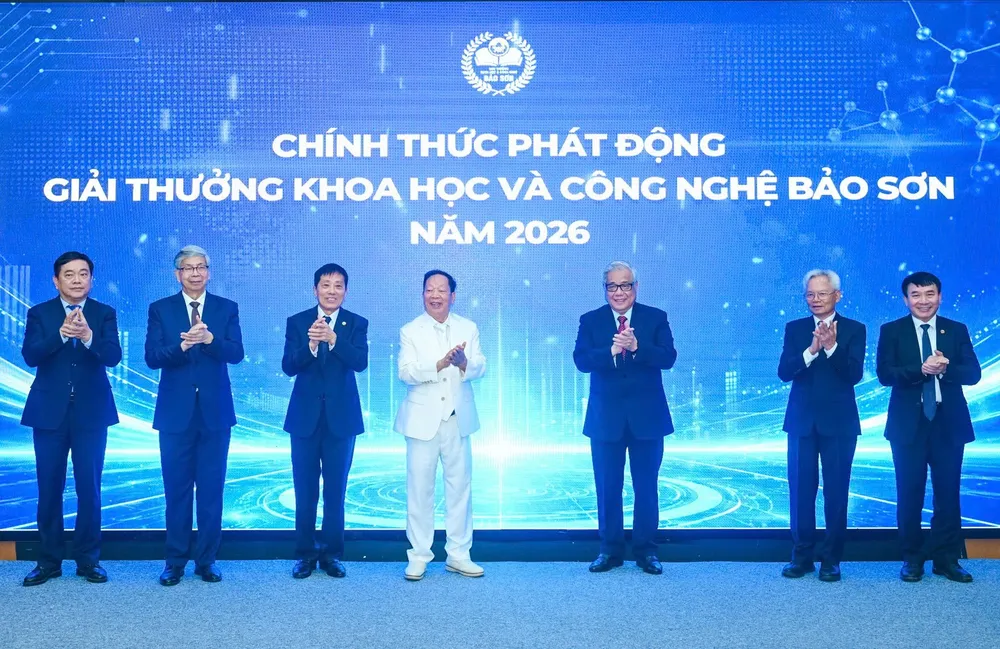 Giai thuong Bao Son 2.jpg