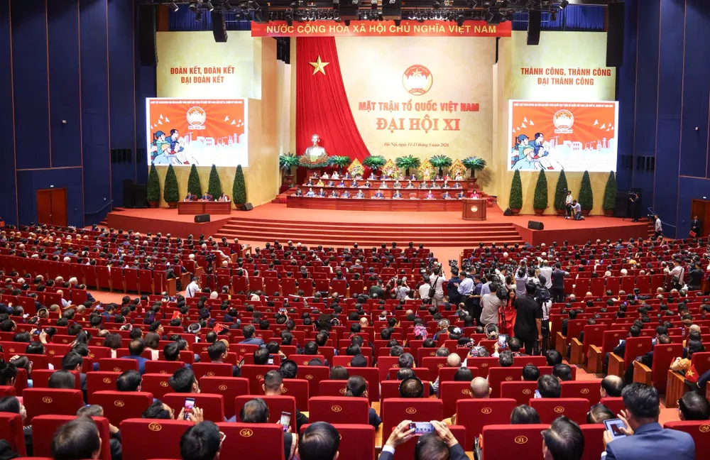 Quang canh phien khai mac DH MTTQVN.jpg
