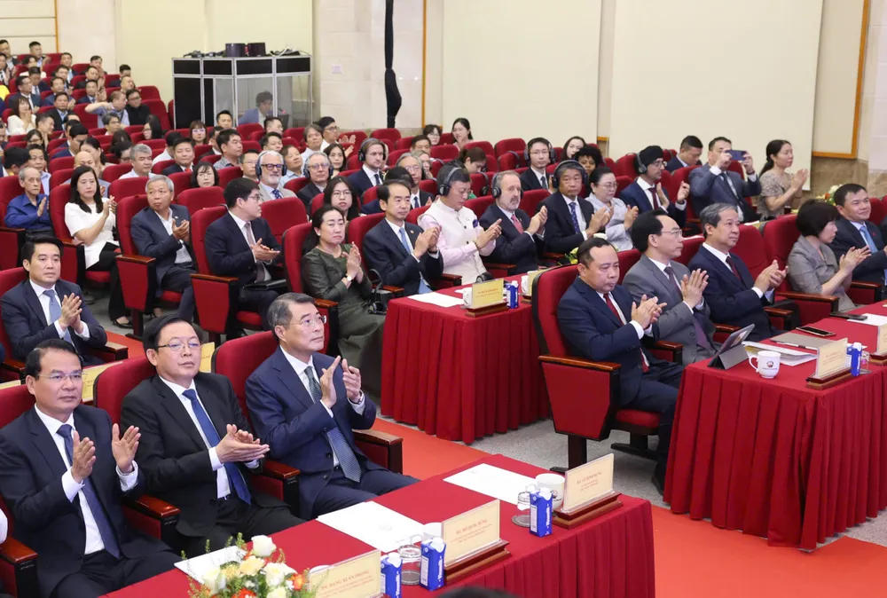 Anh Ngay KHCN 7.jpg
