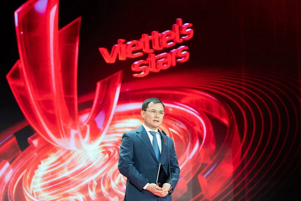 Anh Viettel ton vinh xuat sac 3.jpg
