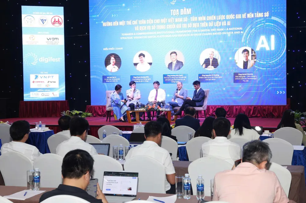 Anh Bo KHCN - Ninh BInh 1.jpg