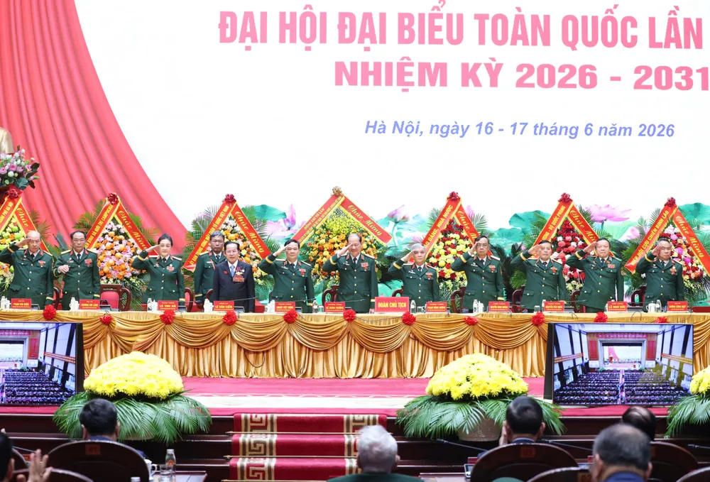 DH CCB phien trong the 15.jpg