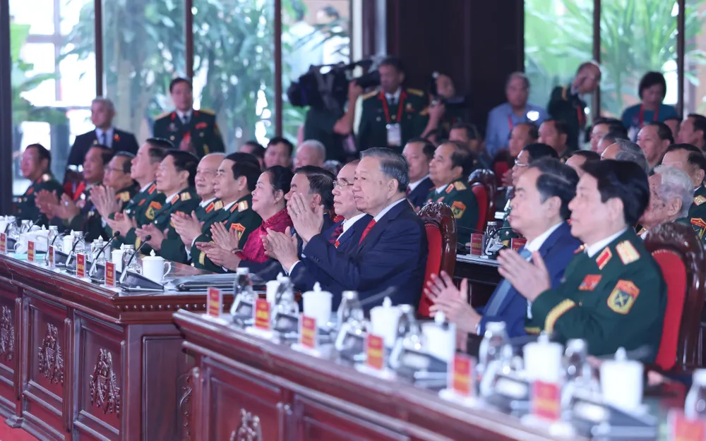 DH CCB phien trong the 2.jpg