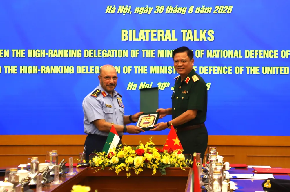 Anh doan QP UAE 7.JPG