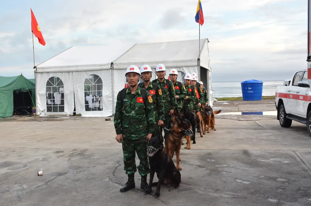 Anh Bo Quoc phong CC 2.jpg