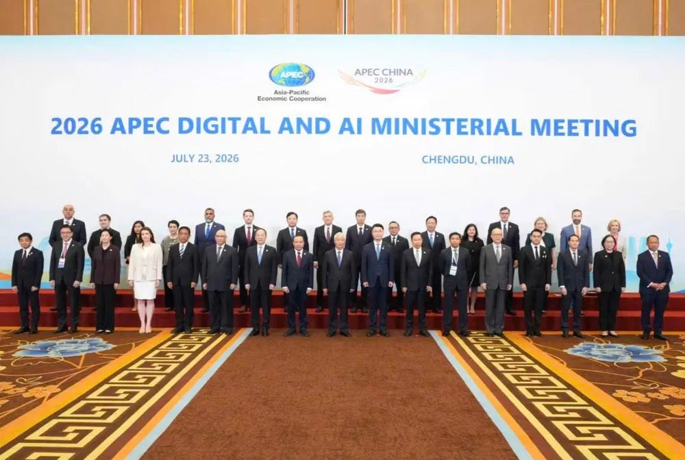 Anh BT Vu Hai Quan du HN APEC 2.jpg
