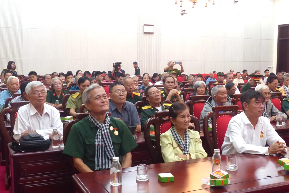 Anh doan co cong TPHCM 2.JPG