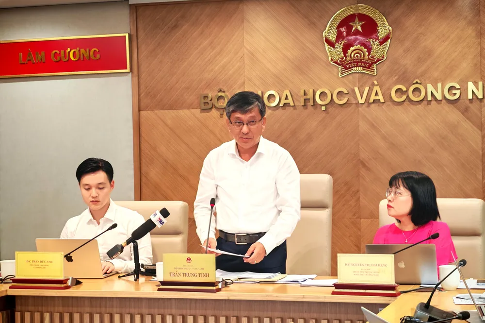 Hop bao thuong ky Bo KHCN 6.jpg