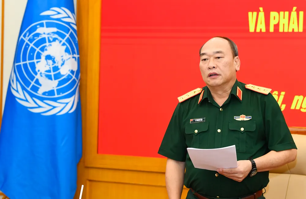 Bo Quoc phong trao quyet dinh thuc hien nhiem vu GGHB LHQ 2.jpg