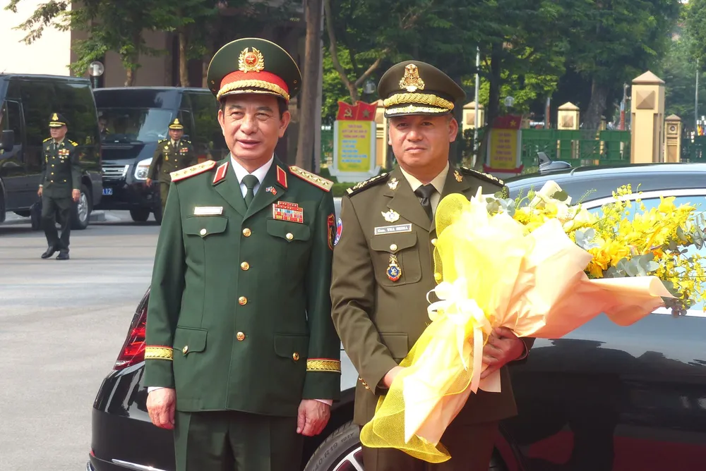 Don BT Quoc phong Campuchia 1.jpg
