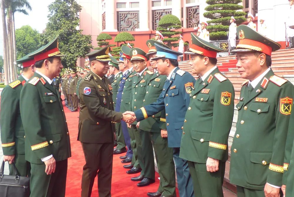 Don BT Quoc phong Campuchia 3.jpg