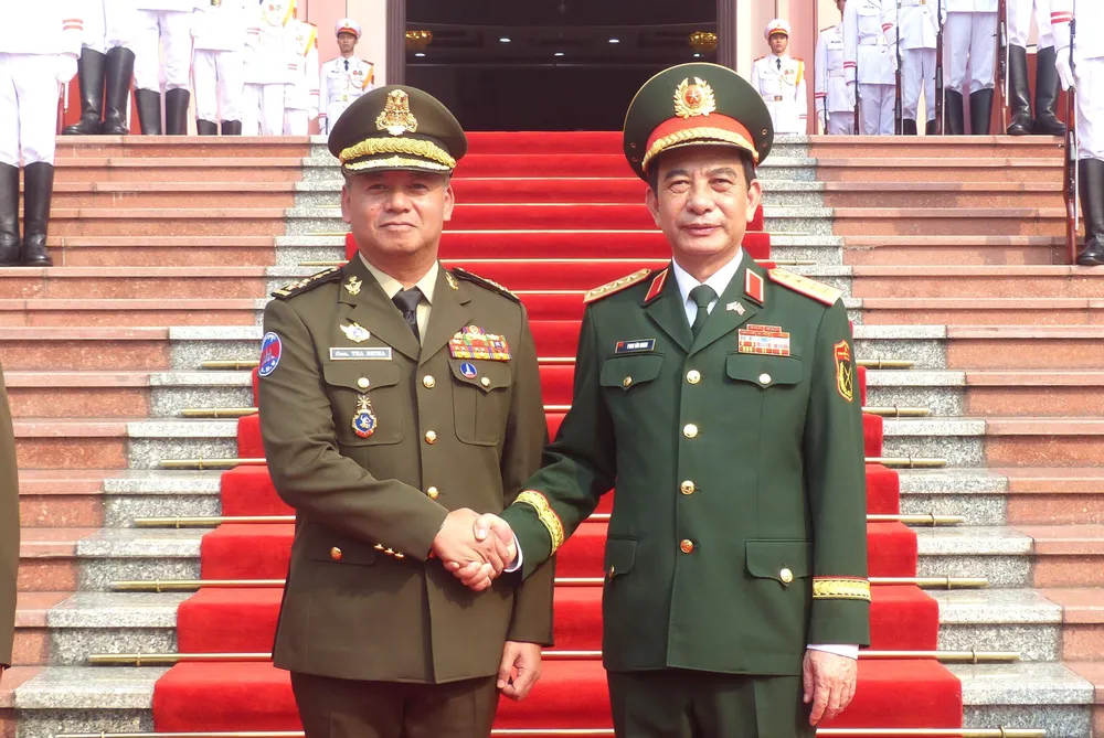 Don BT Quoc phong Campuchia 5.jpg