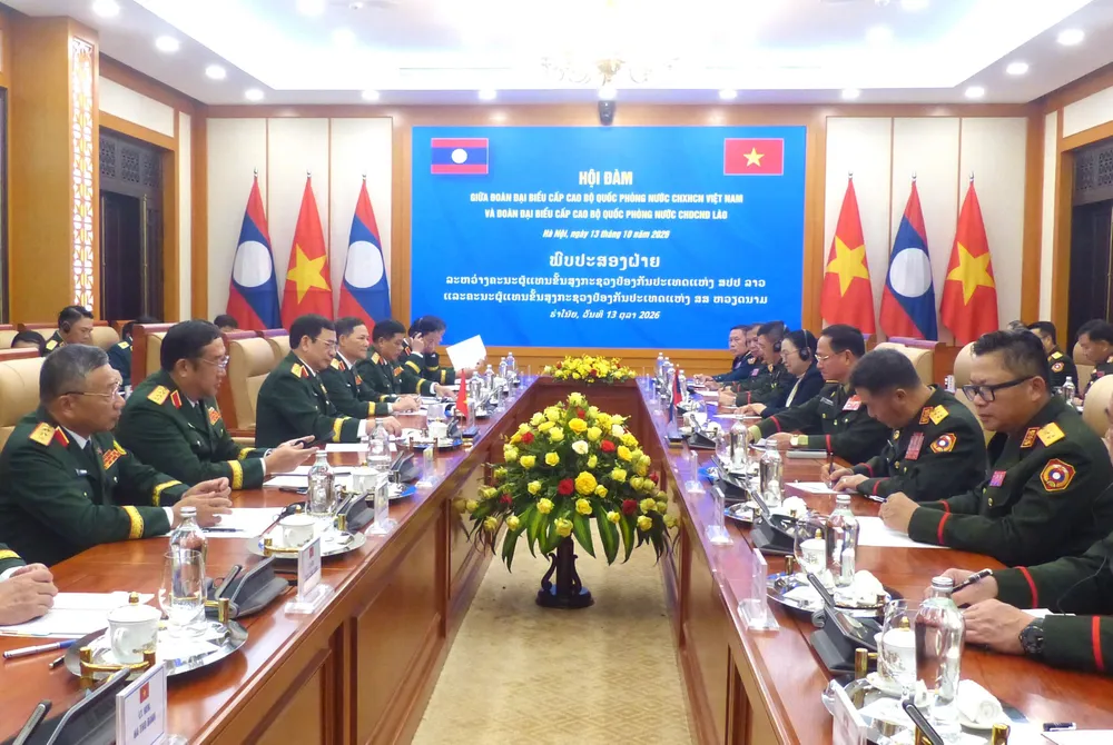 Don BT Quoc phong Lao 7.jpg