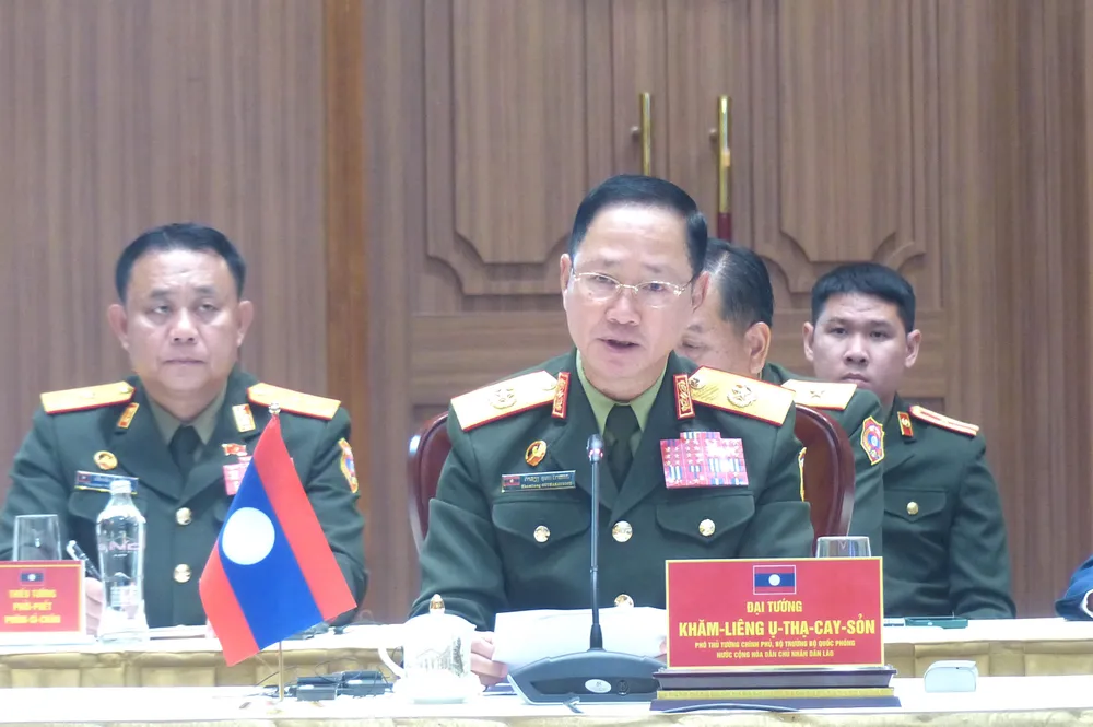 Anh cuoc gap 3 Bo truong QP 7.jpg