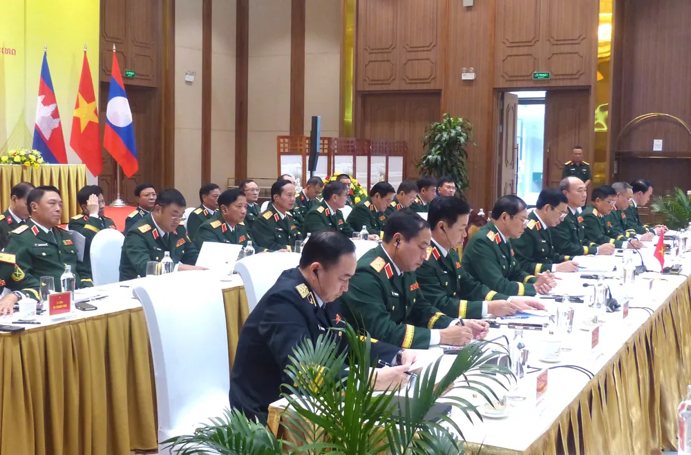 Anh cuoc gap 3 Bo truong QP 9.jpg