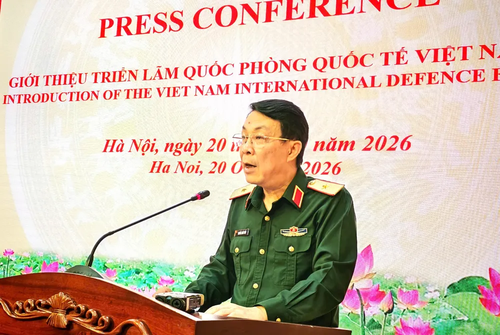 Hop bao Trien lam Quóc phong 5.jpg