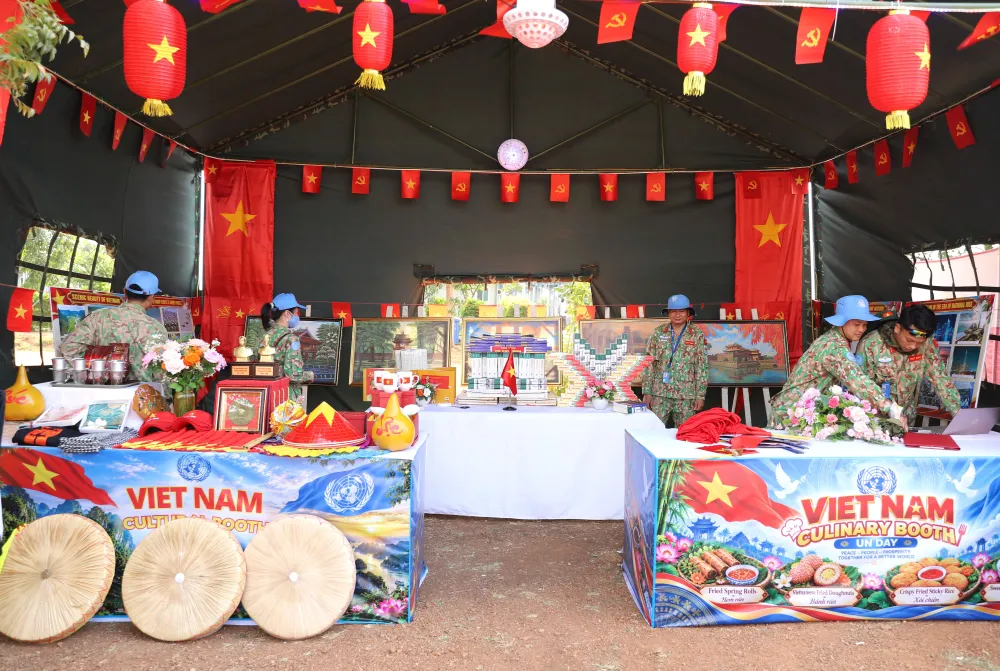 Hoat dong gin giu hoa binh LHQ 3.JPG