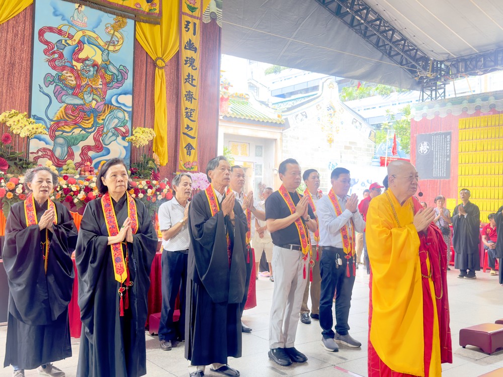 潮州义安会馆启建乙巳年盂兰普度胜会功德道场。