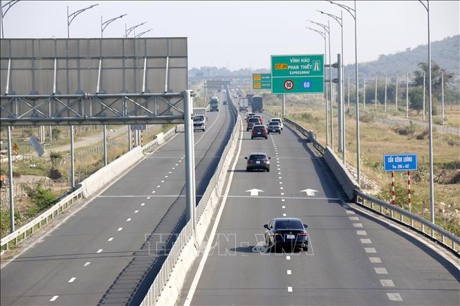 林同省长逾100公里的永好—藩切高速已启动智能交通监测系统试运行。