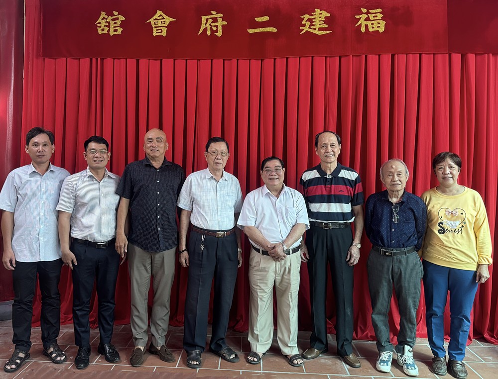 2026年“慈善挥春”组委会代表合影。