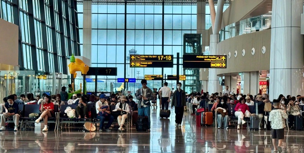 新山一机场丙午年春运客量创历史新高。