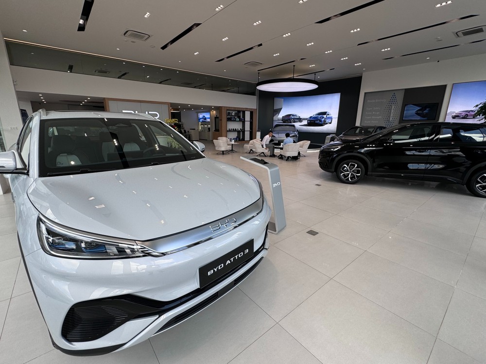 逾万辆中国汽车在今年前两个月进口越南，大幅增长。