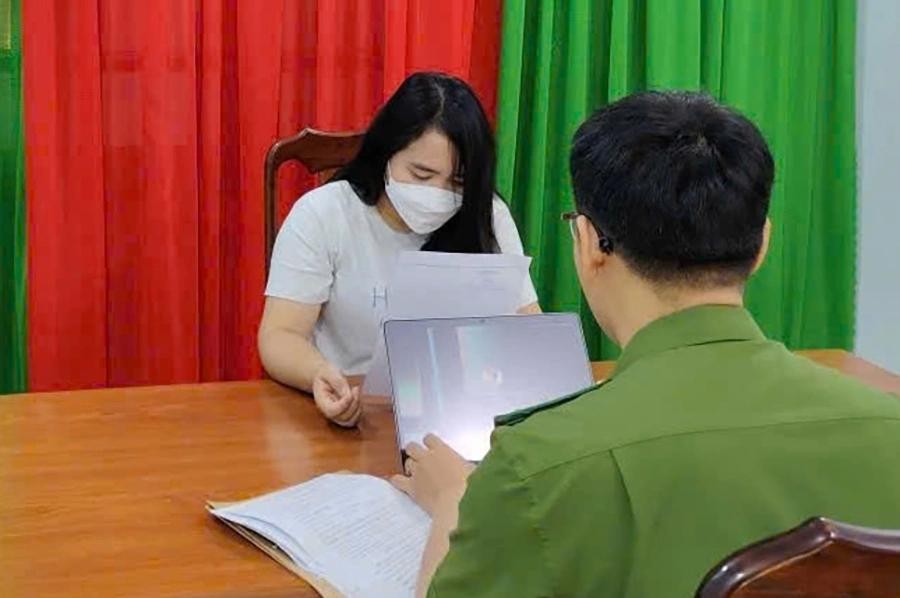 该女子在林同省公安厅接受处理。