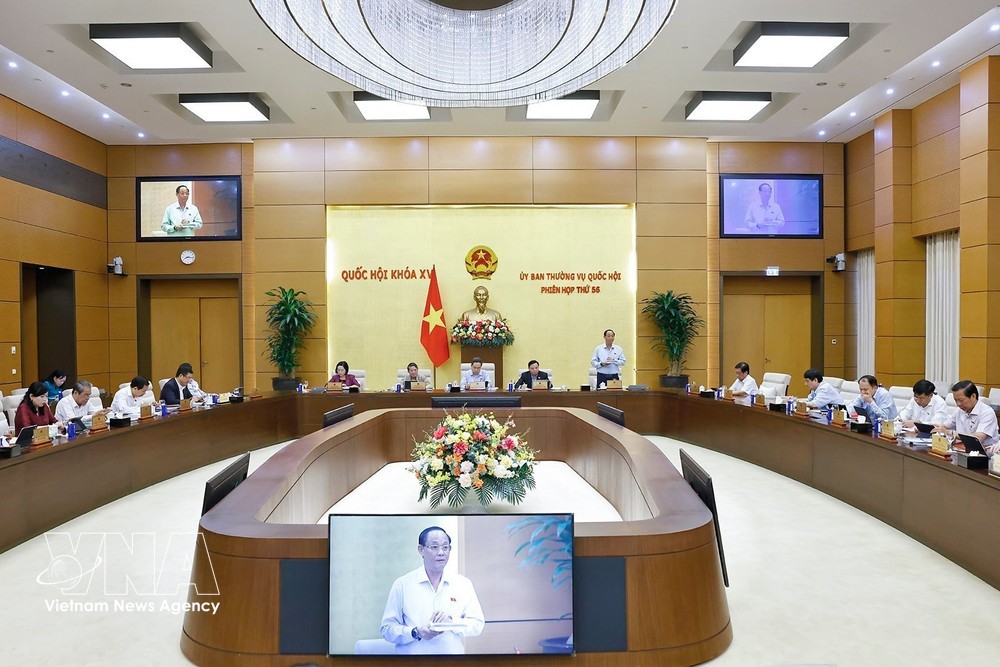 越南国会常务委员会第56次会议继续召开。