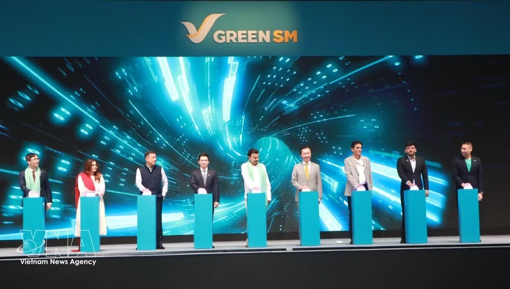 越南绿色与智能出行股份公司在印度举行Green SM Limo服务启动仪式。