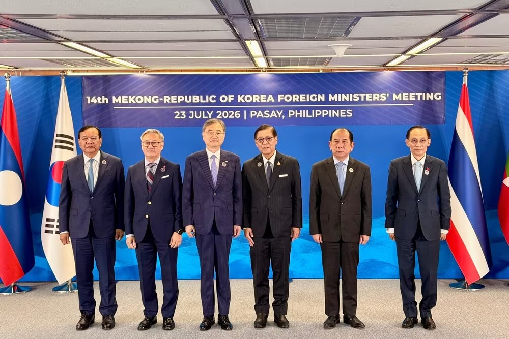 与会代表合影。图自越通社