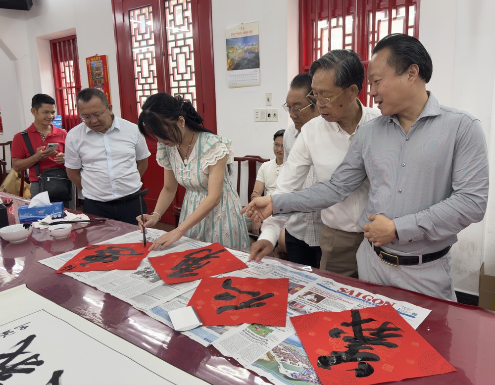 Nguoi Hoa