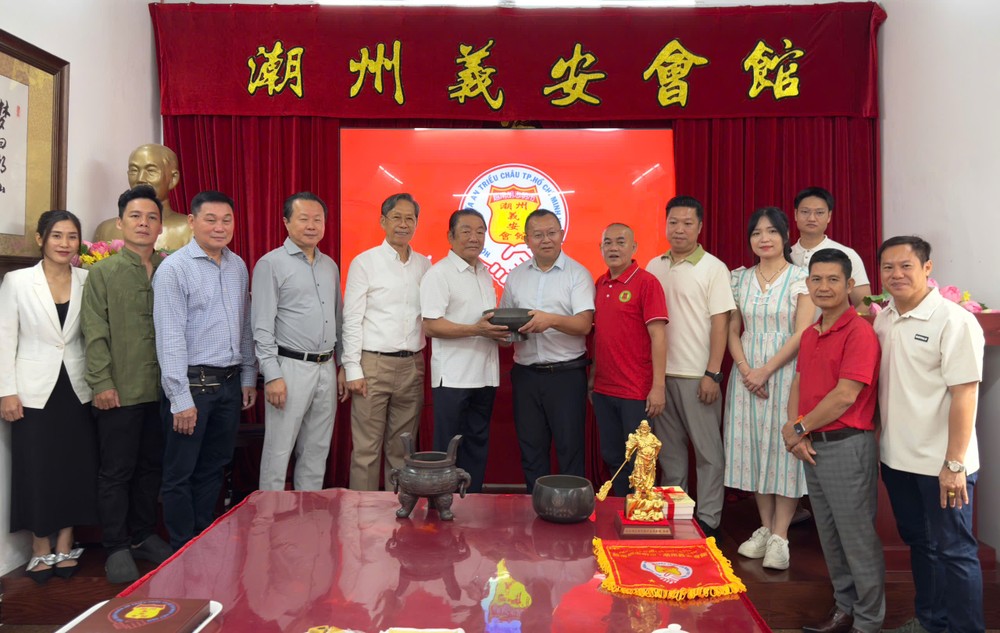 Nguoi Hoa