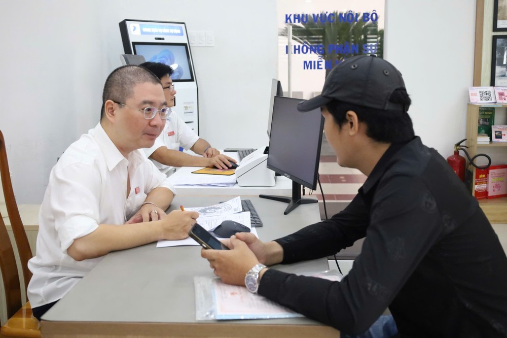 Thoi_su