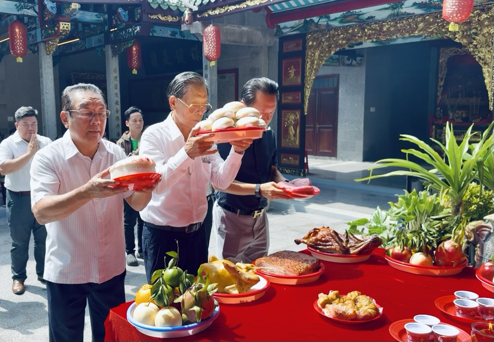 Nguoi_hoa