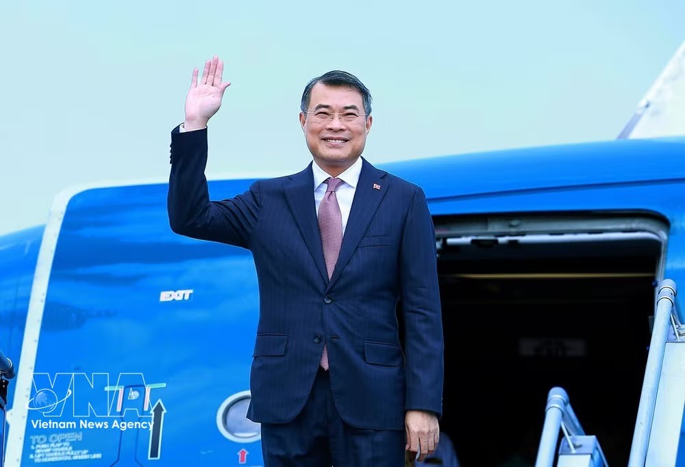 越南政府总理黎明兴启程对老挝和柬埔寨进行正式访问。图自越通社
