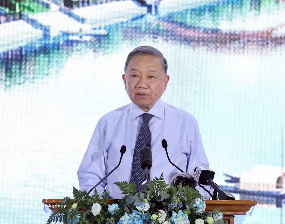 党中央总书记、国家主席苏林出席北兴海水利系统升级、现代化改造和改善水环境项目开工仪式并发表指导讲话。图自越通社