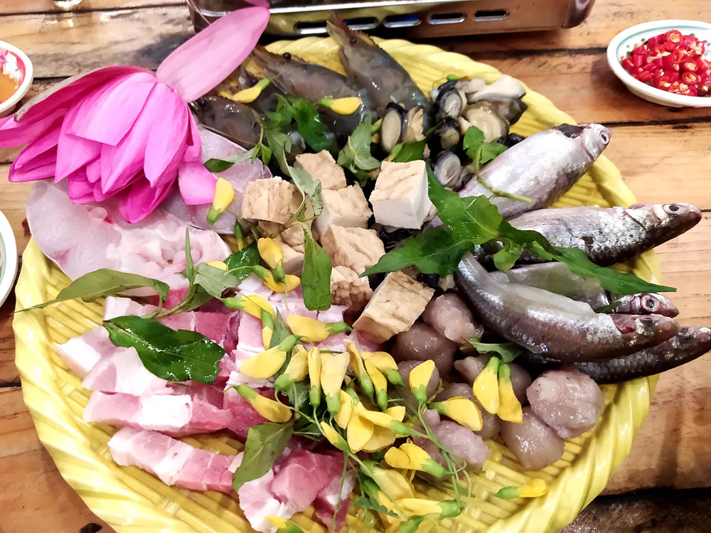 Món lẩu mắm mang nét đặc trưng miệt vườn sông nước