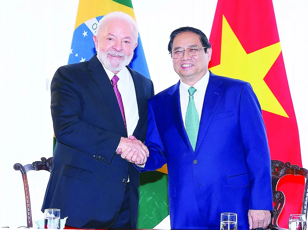 Tổng thống Brazil Lula da Silva chủ trì lễ đón chính thức và hội đàm với Thủ tướng Phạm Minh Chính. Ảnh: TTXVN