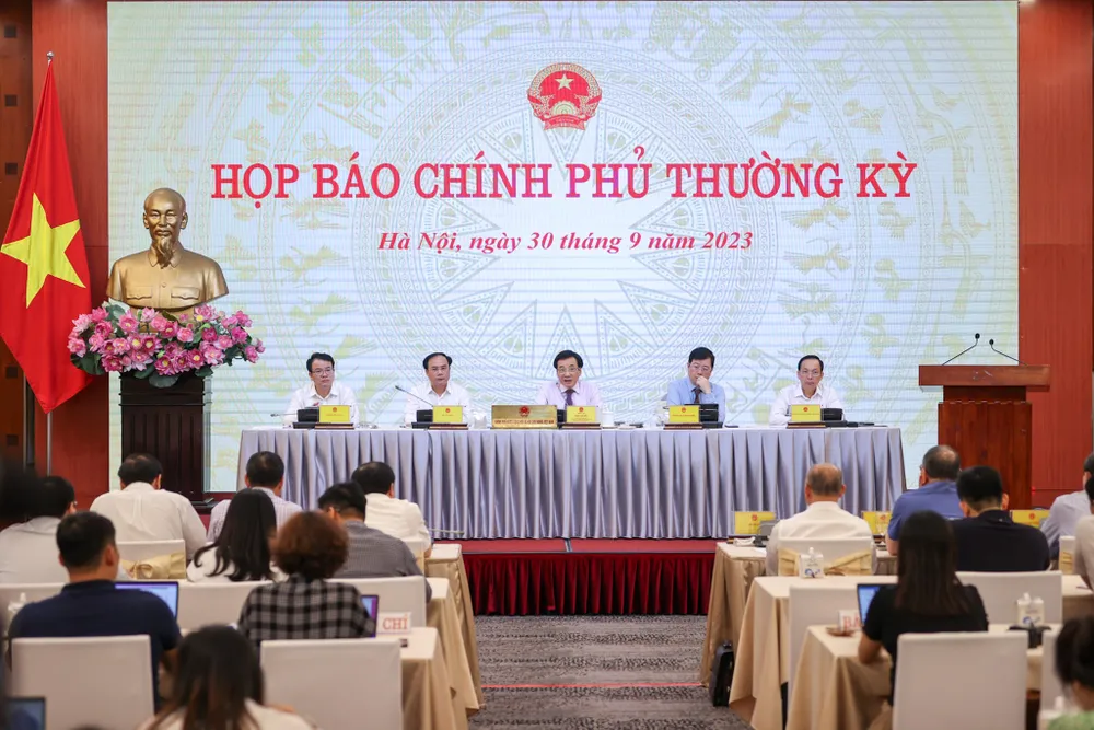 Họp báo Chính phủ thường kỳ tháng 9-2023. Ảnh: VIẾT CHUNG