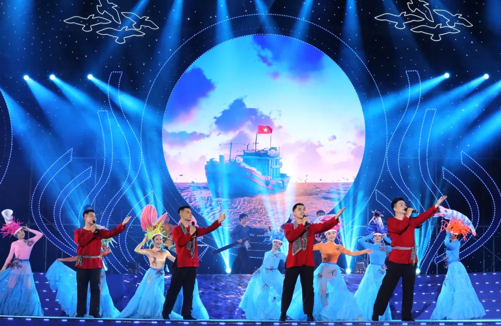 Các chương trình âm nhạc truyền thống góp phần xây dựng bản sắc văn hóa cho TPHCM trong dòng chảy nghệ thuật đương đại và hội nhập quốc tế Ảnh: DŨNG PHƯƠNG