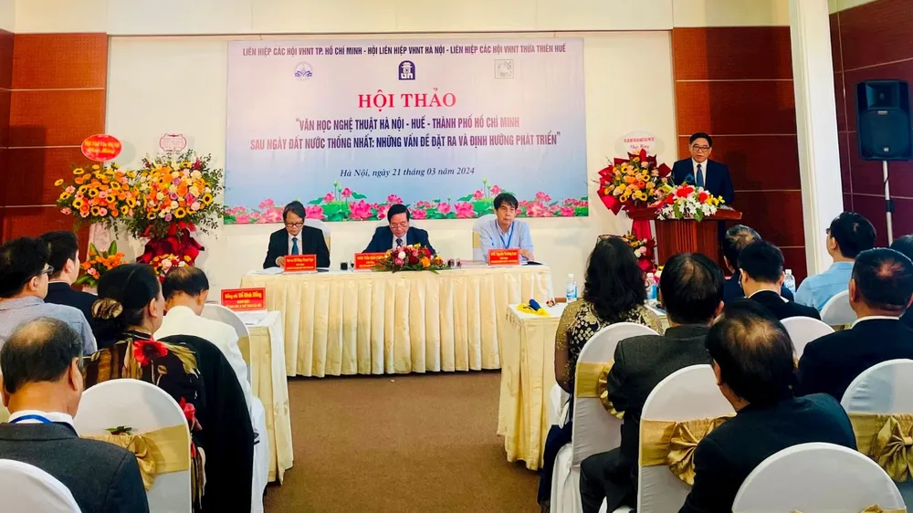 Quang cảnh hội thảo