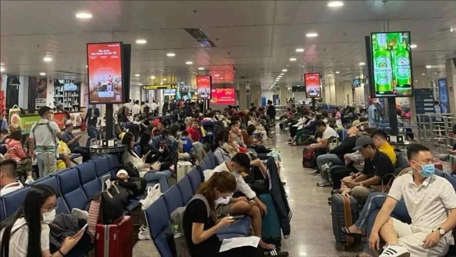 Chủ tịch UBND TPHCM chỉ đạo nâng cao chất lượng, hình ảnh sân bay Tân Sơn Nhất